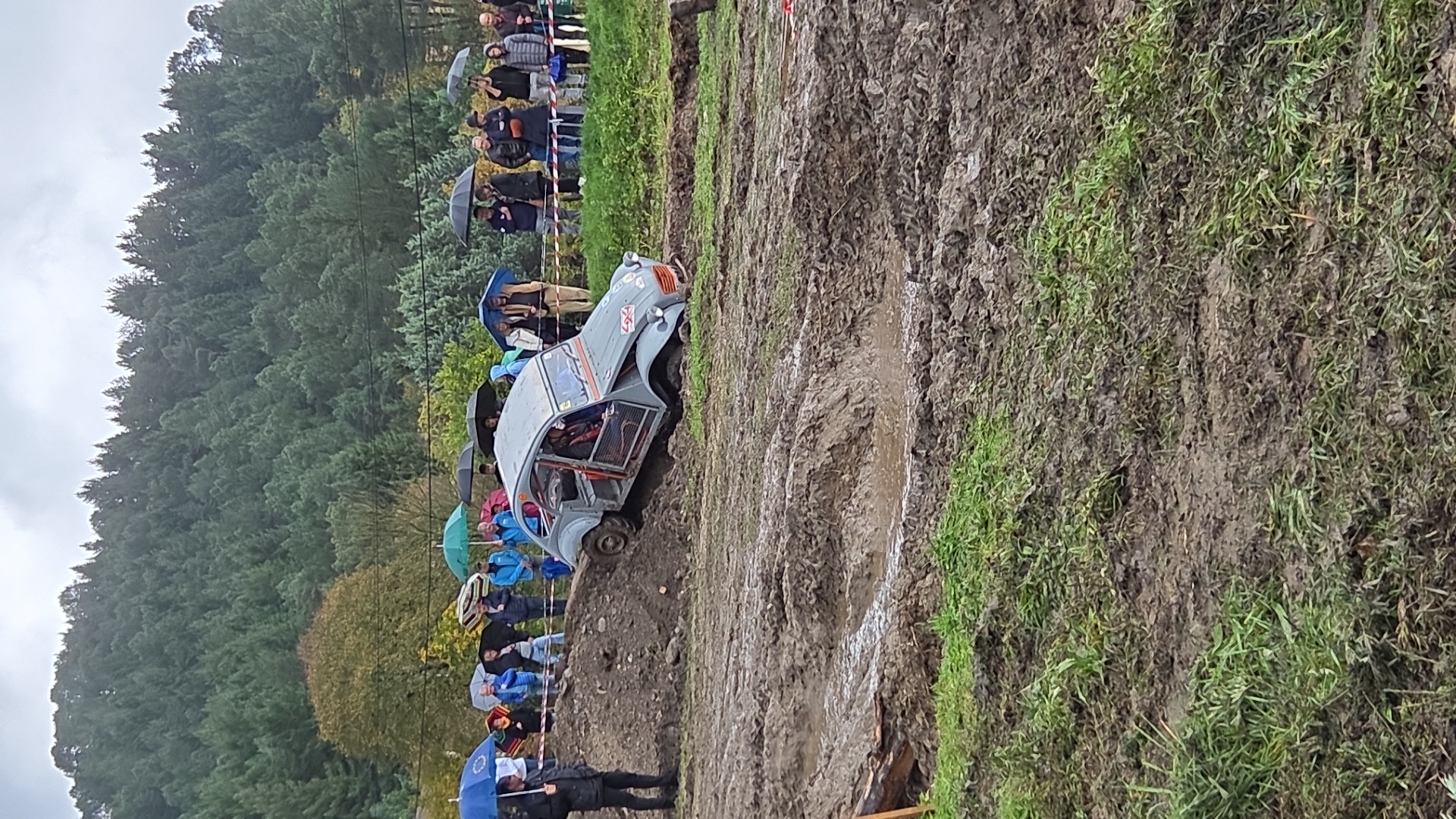 Véhicule capturé pour 4x4 en cevennes 