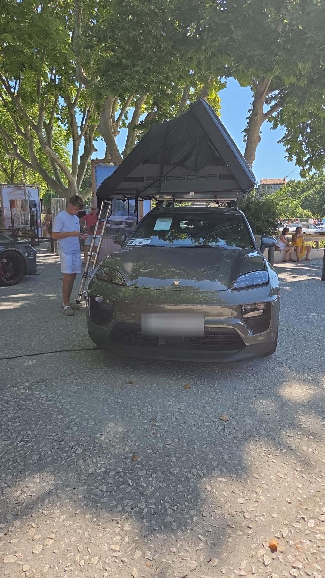 Véhicule capturé pour Nîm en flat