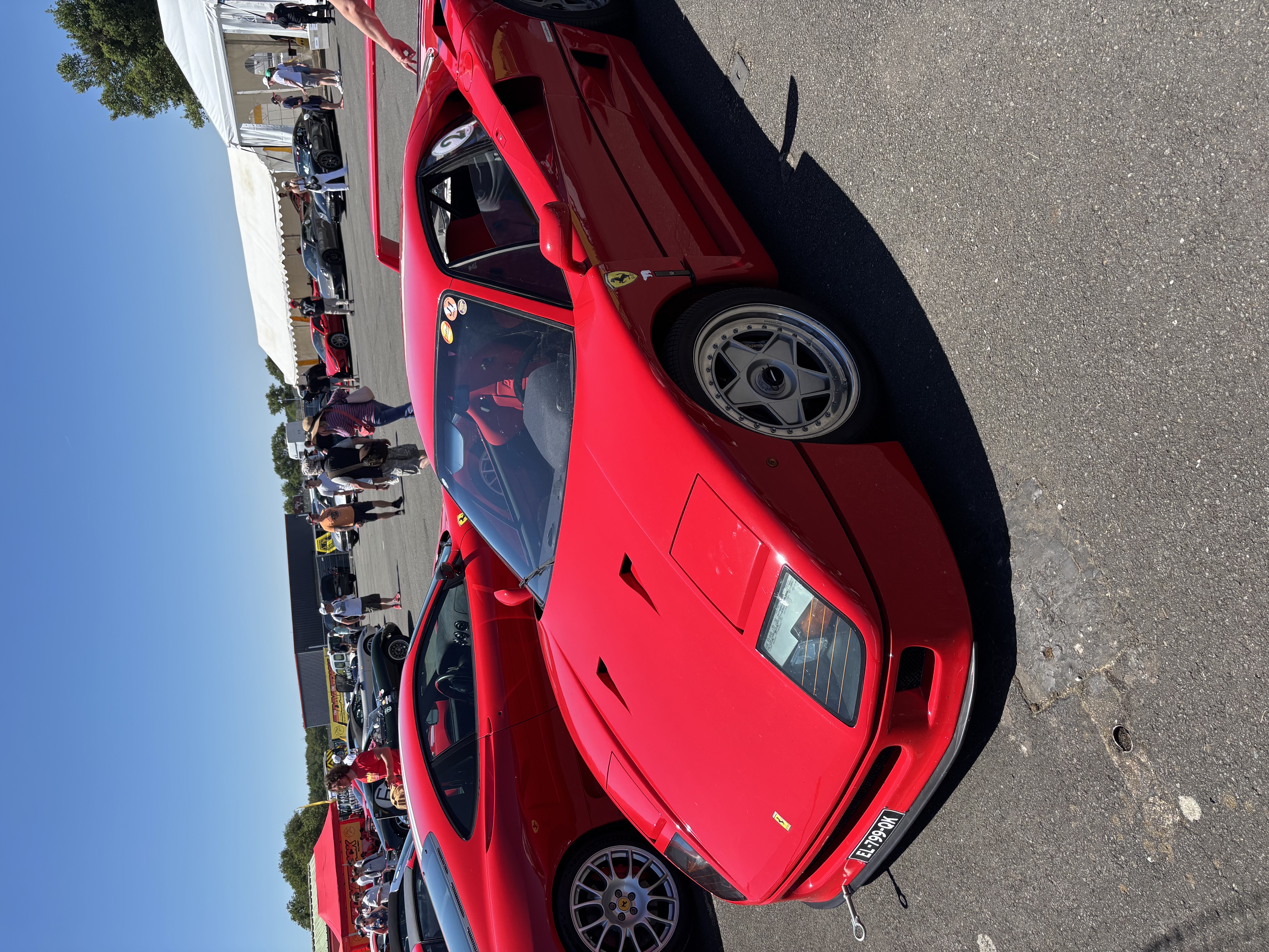 Véhicule capturé pour 500 ferrari contre le cancer