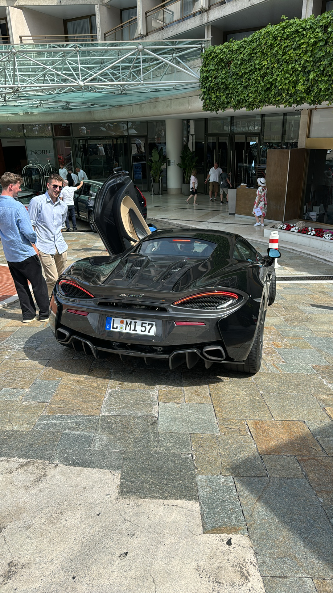 Véhicule capturé pour Top Marques Monaco