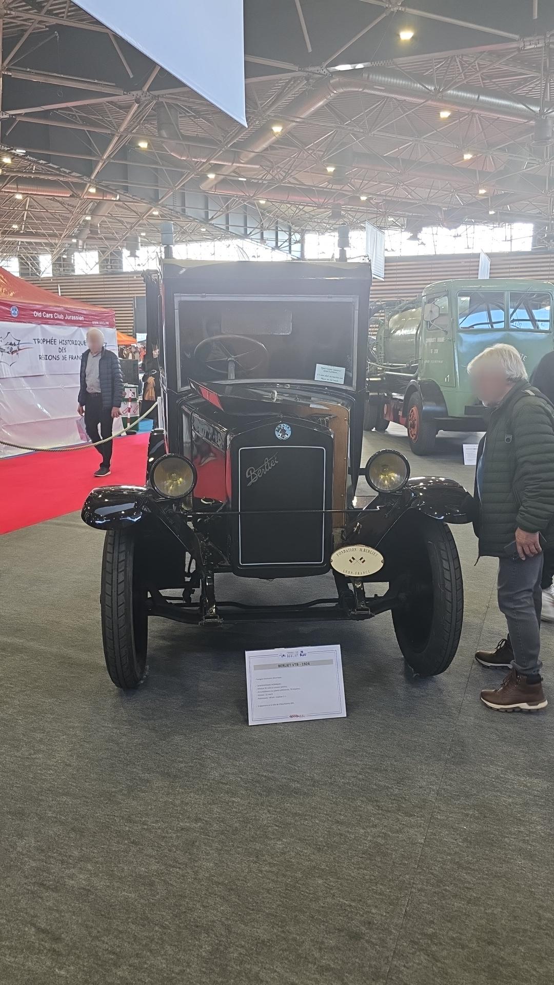 Véhicule capturé pour Époque auto 2025