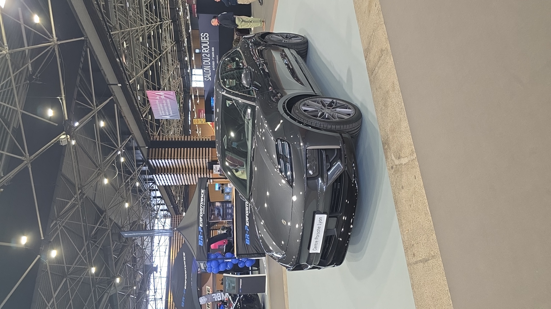 Image de Emma pour Salon automobile de lyon Véhicule capturé pour Salon automobile de lyon