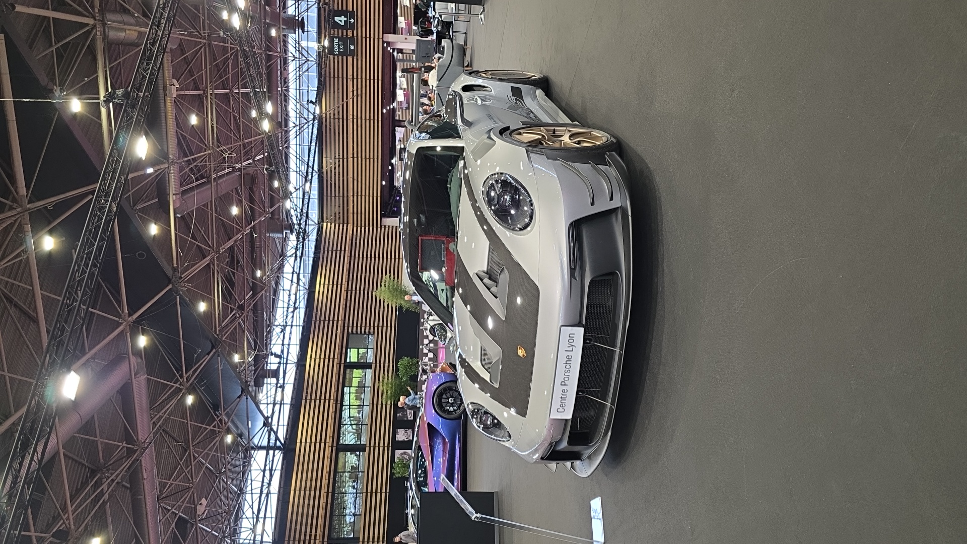 Image de Emma pour Salon automobile de lyon Véhicule capturé pour Salon automobile de lyon