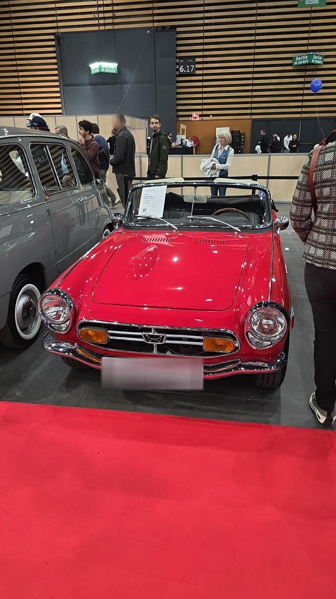 Véhicule capturé pour Époque auto 2025