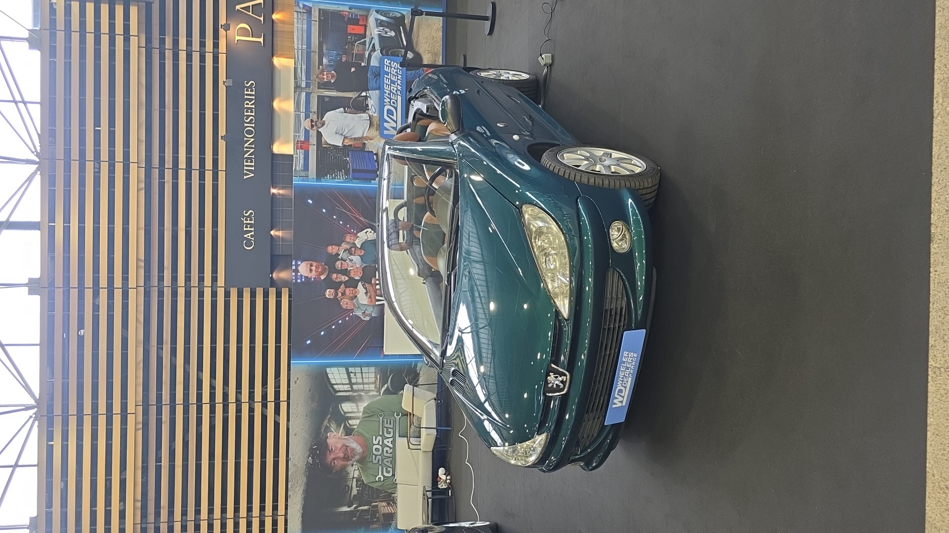 Image de Emma pour Salon automobile de lyon Véhicule capturé pour Salon automobile de lyon