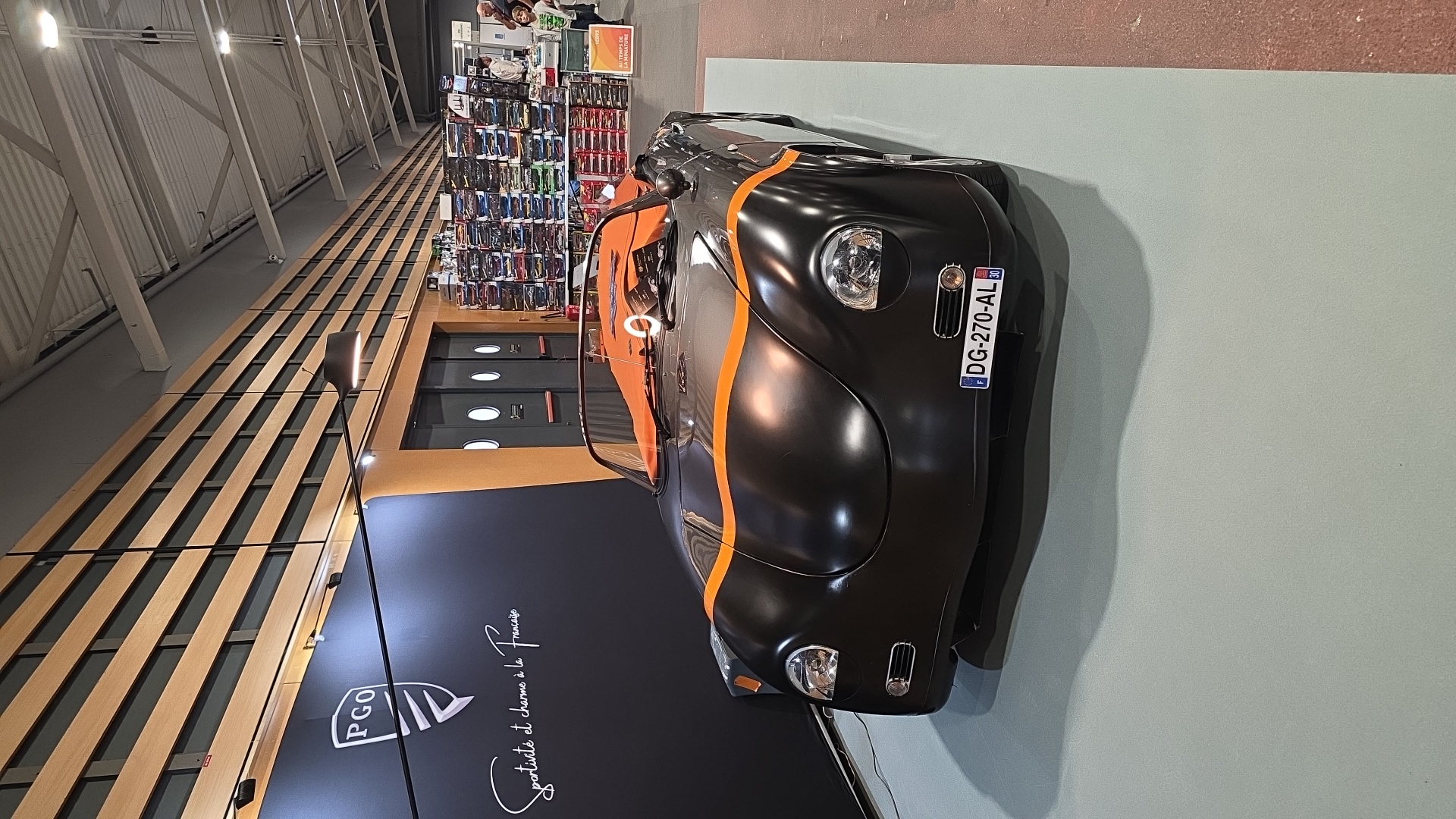 Image de Emma pour Salon automobile de lyon Véhicule capturé pour Salon automobile de lyon