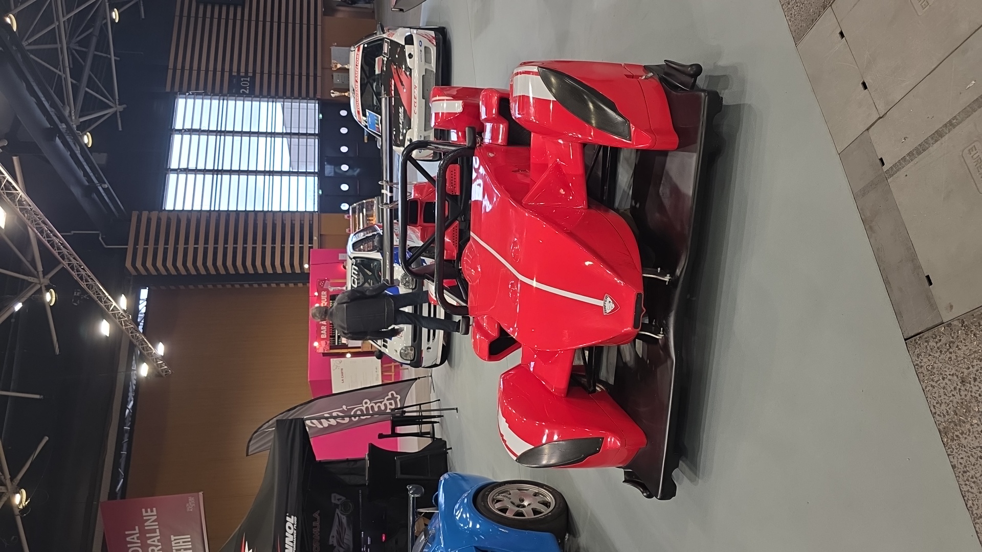 Image de Emma pour Salon automobile de lyon Véhicule capturé pour Salon automobile de lyon