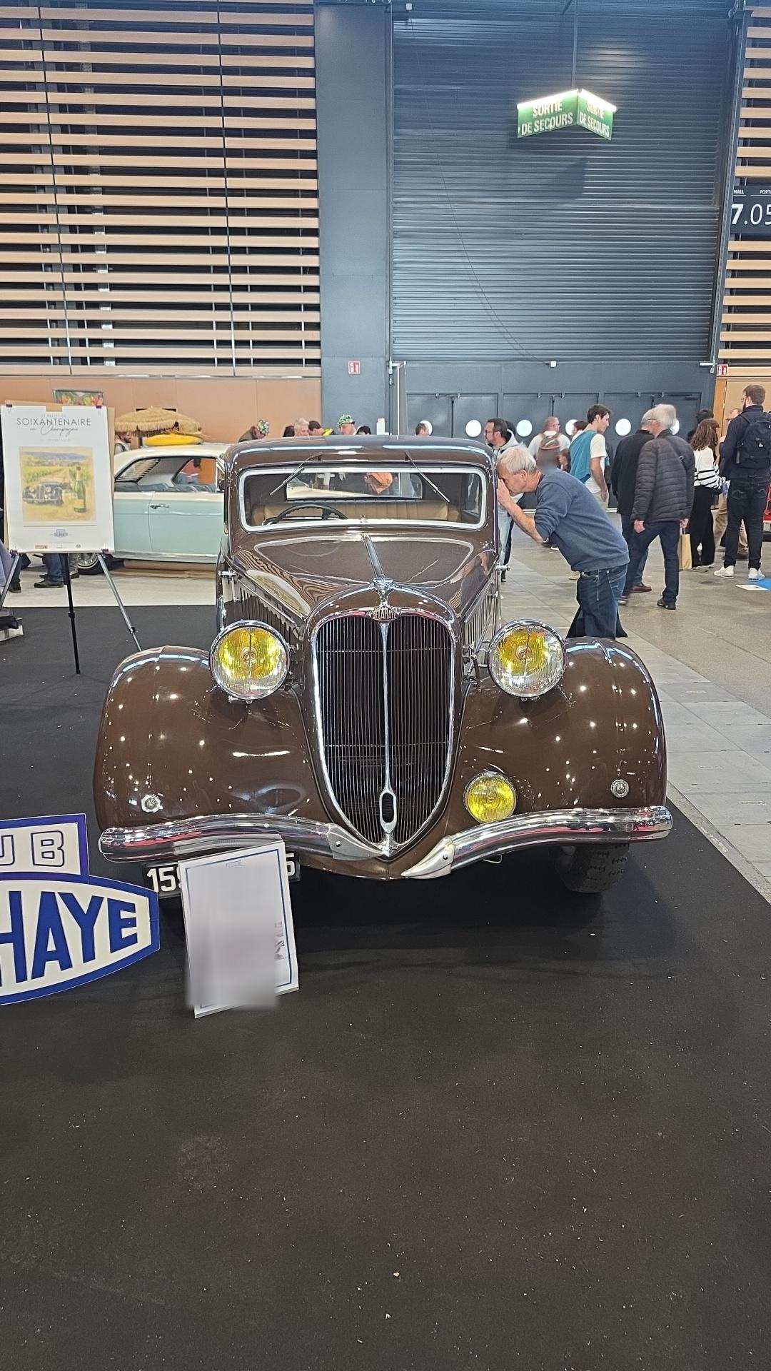 Véhicule capturé pour Époque auto 2025