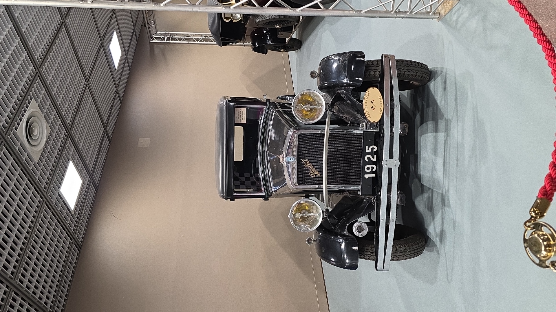 Image de Emma pour Salon automobile de lyon Véhicule capturé pour Salon automobile de lyon