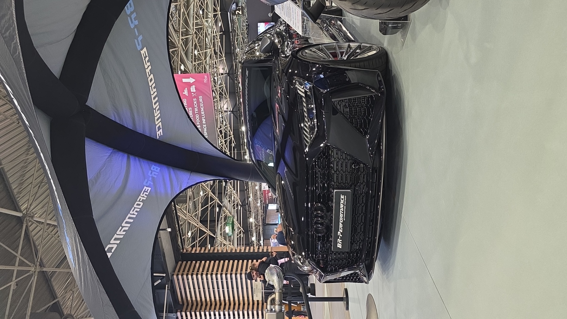 Image de Emma pour Salon automobile de lyon Véhicule capturé pour Salon automobile de lyon