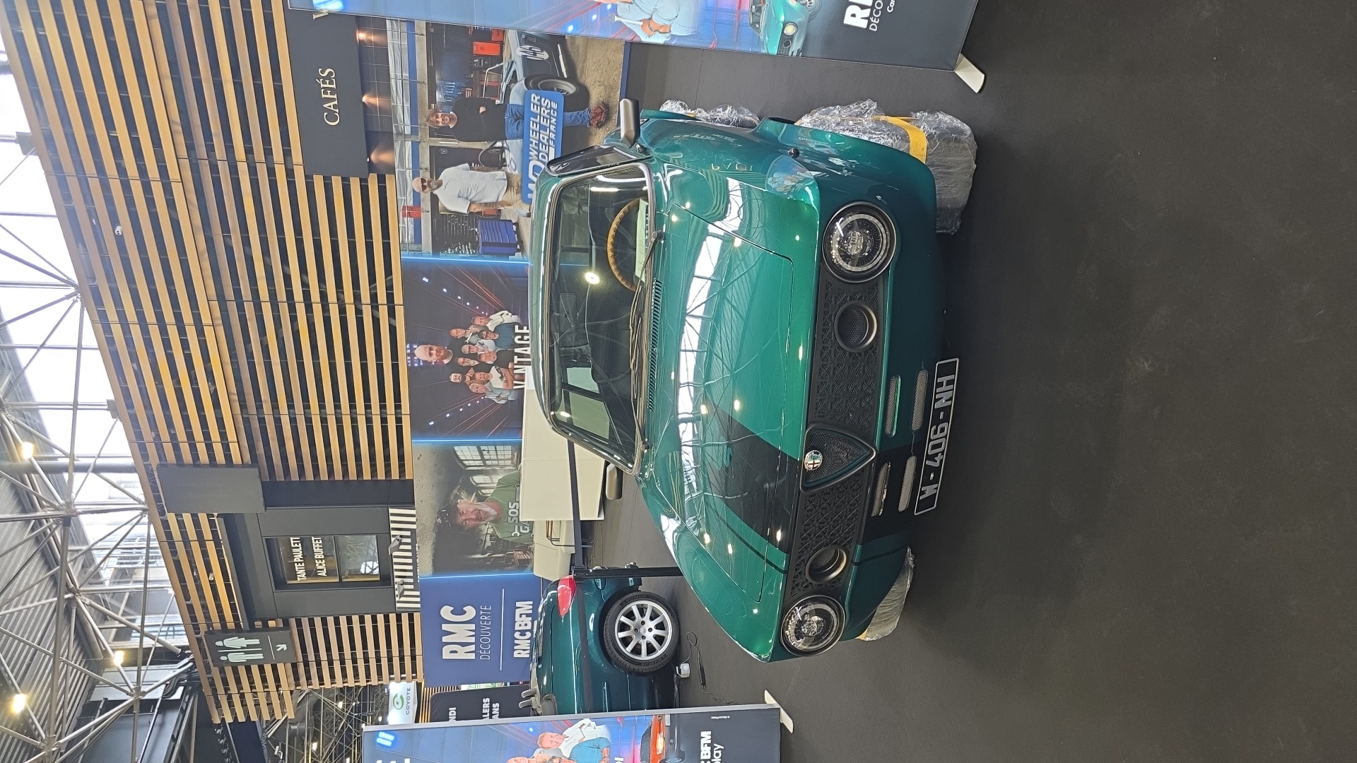 Image de Emma pour Salon automobile de lyon Véhicule capturé pour Salon automobile de lyon