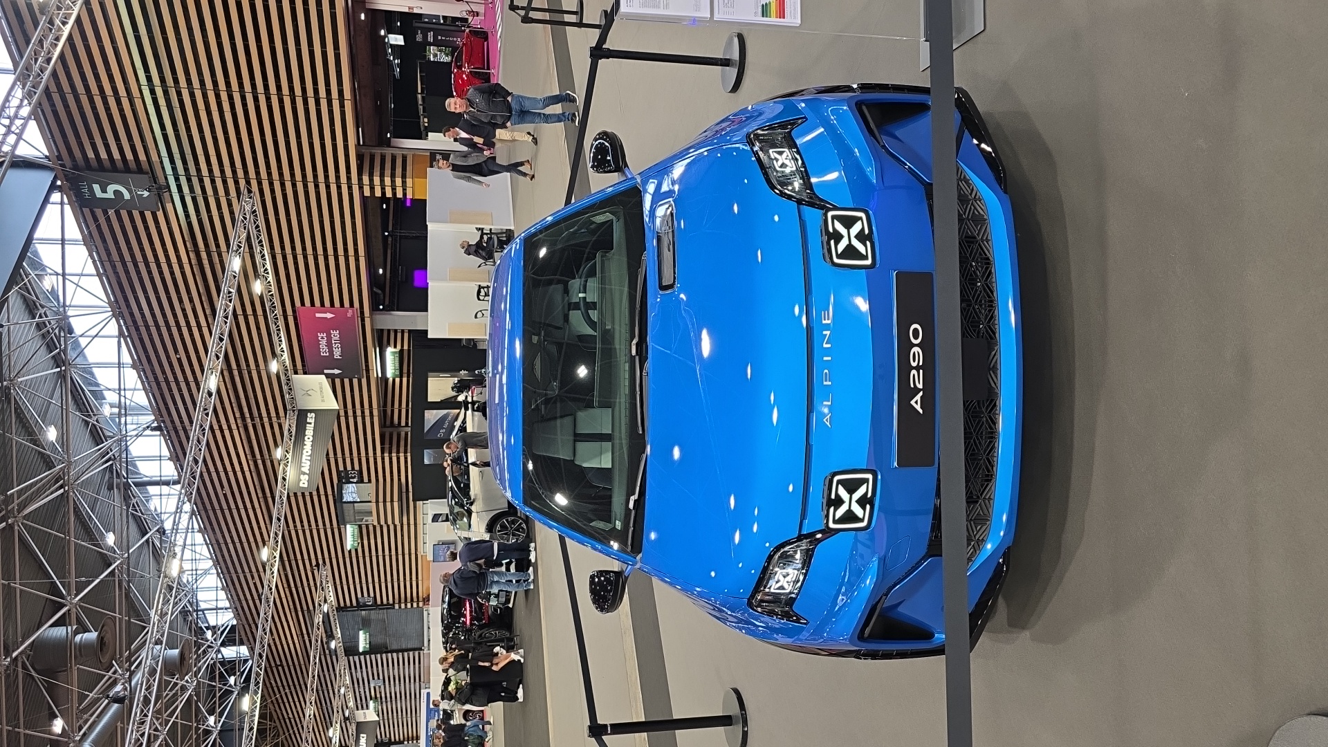 Image de Emma pour Salon automobile de lyon Véhicule capturé pour Salon automobile de lyon