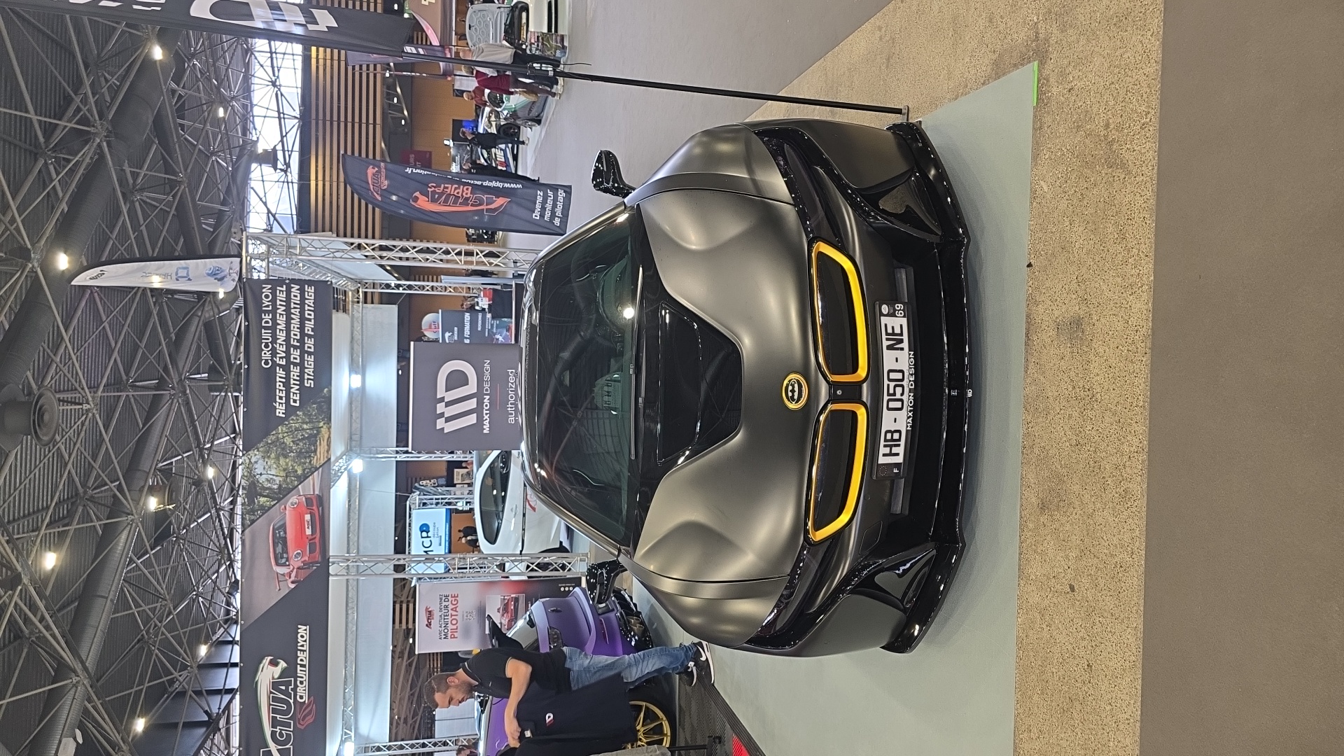 Image de Emma pour Salon automobile de lyon Véhicule capturé pour Salon automobile de lyon