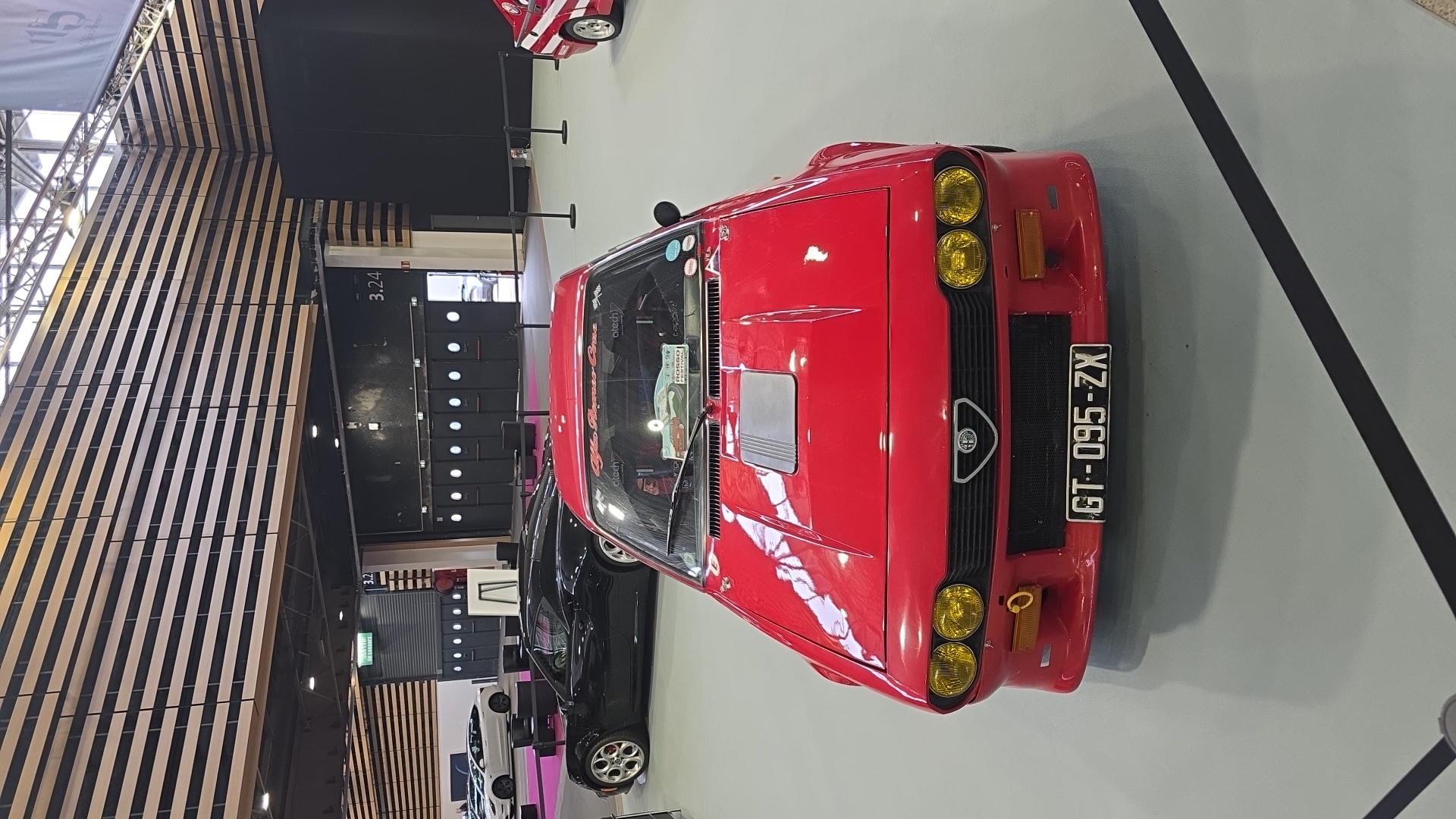 Image de Emma pour Salon automobile de lyon Véhicule capturé pour Salon automobile de lyon