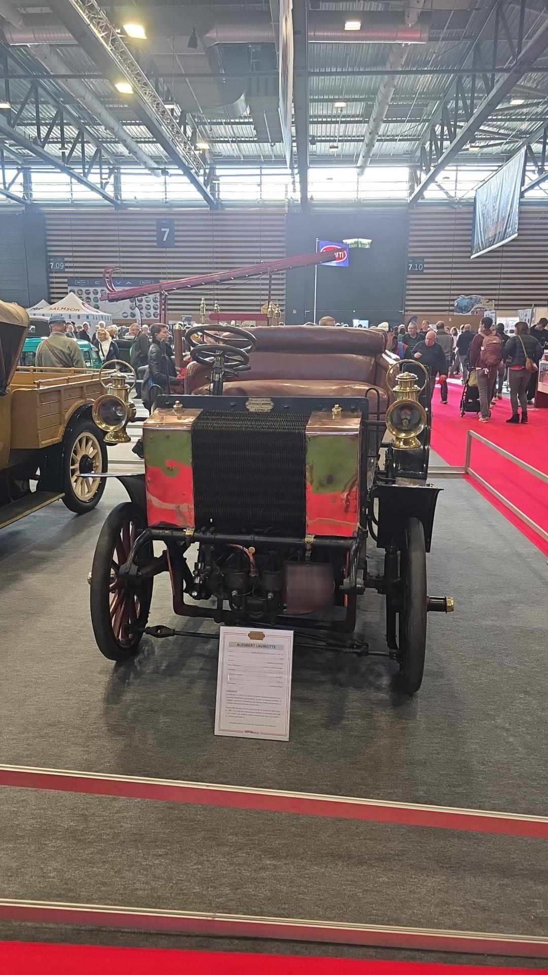 Véhicule capturé pour Époque auto 2025