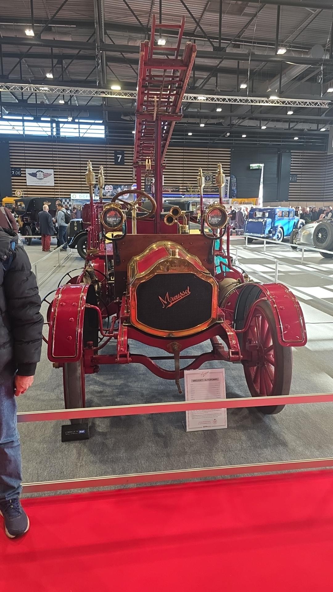 Véhicule capturé pour Époque auto 2025