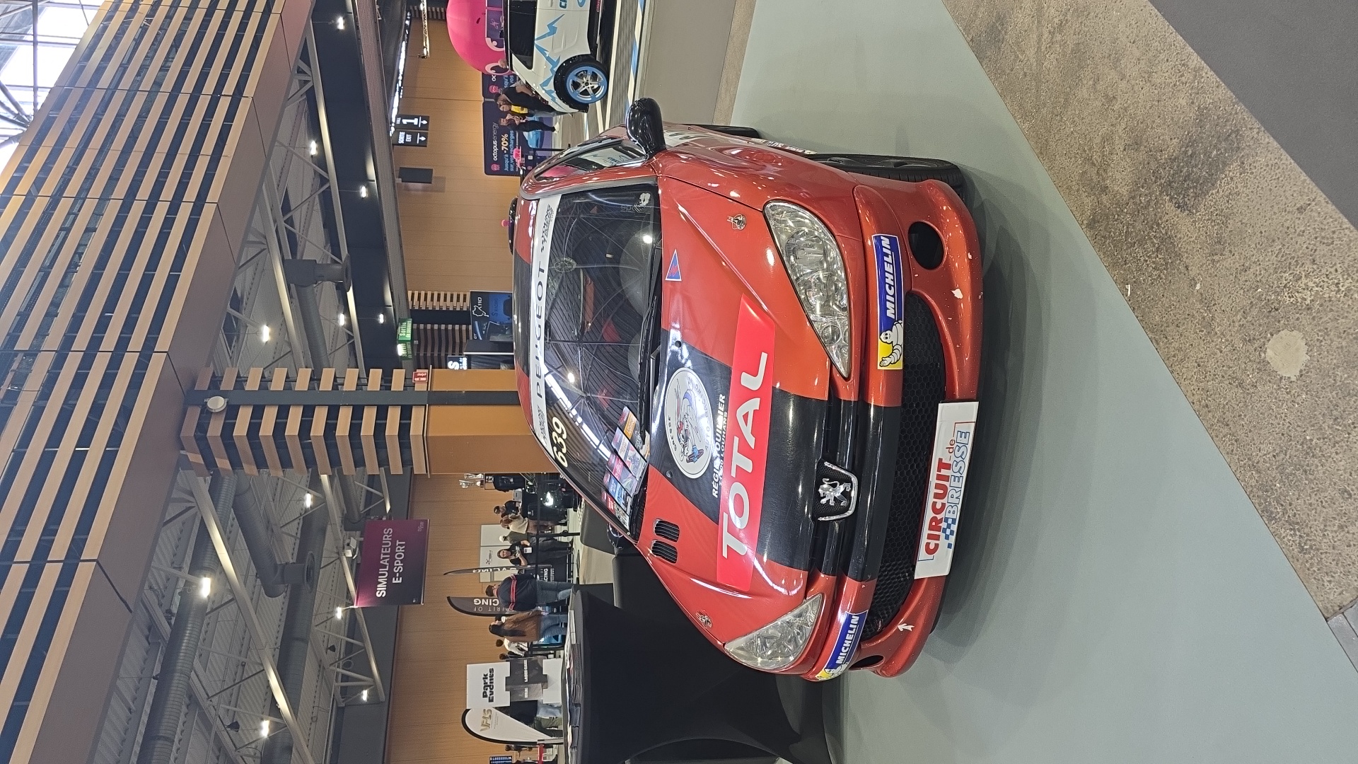 Image de Emma pour Salon automobile de lyon Véhicule capturé pour Salon automobile de lyon