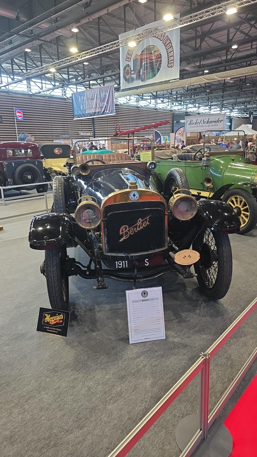 Véhicule capturé pour Époque auto 2025