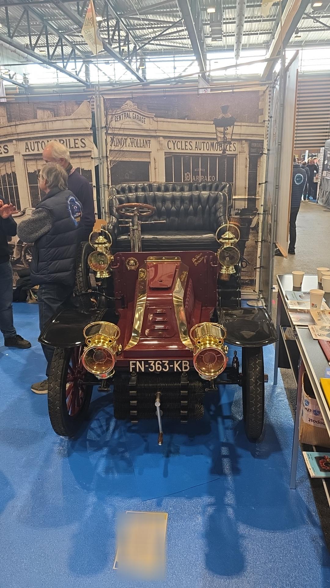 Véhicule capturé pour Époque auto 2025