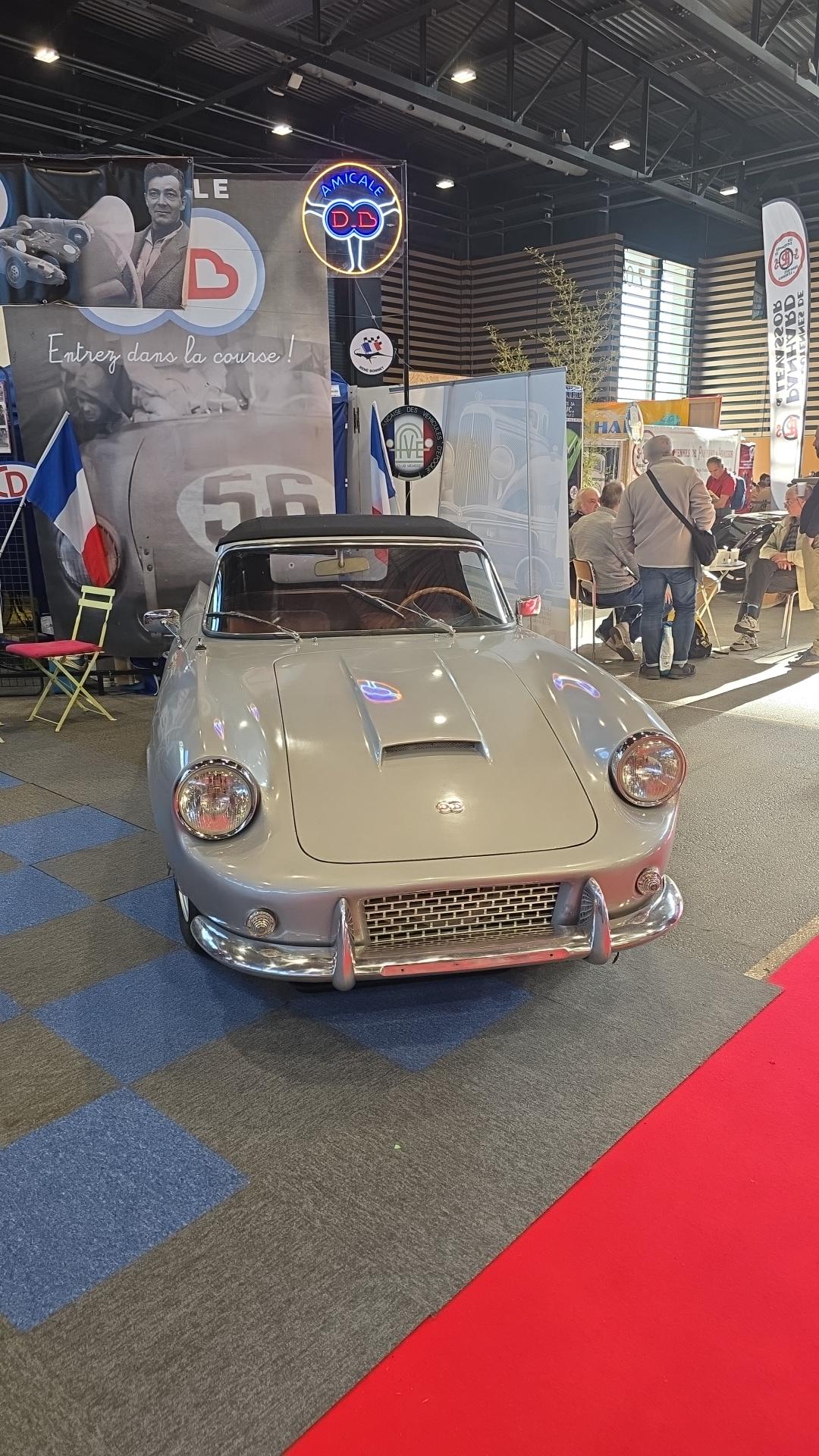 Véhicule capturé pour Époque auto 2025