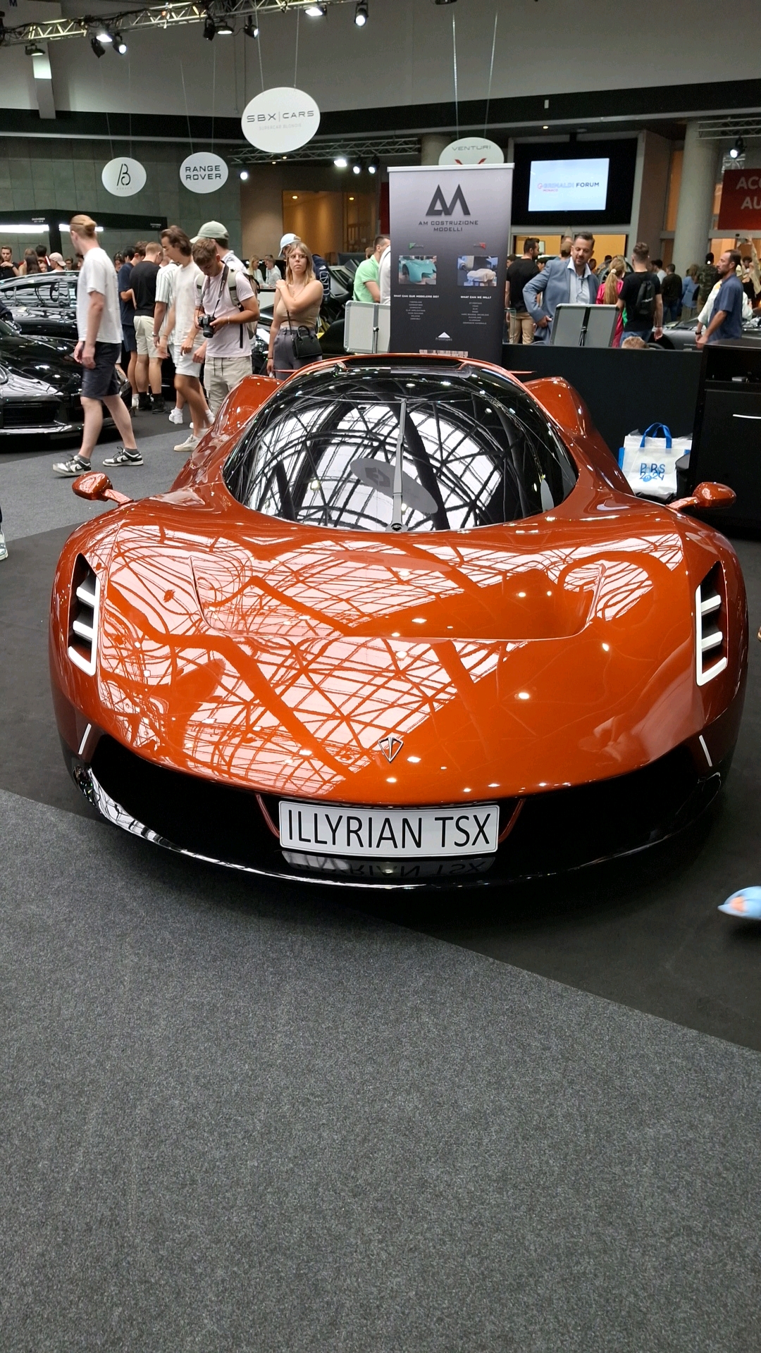Véhicule capturé pour Top marques monaco